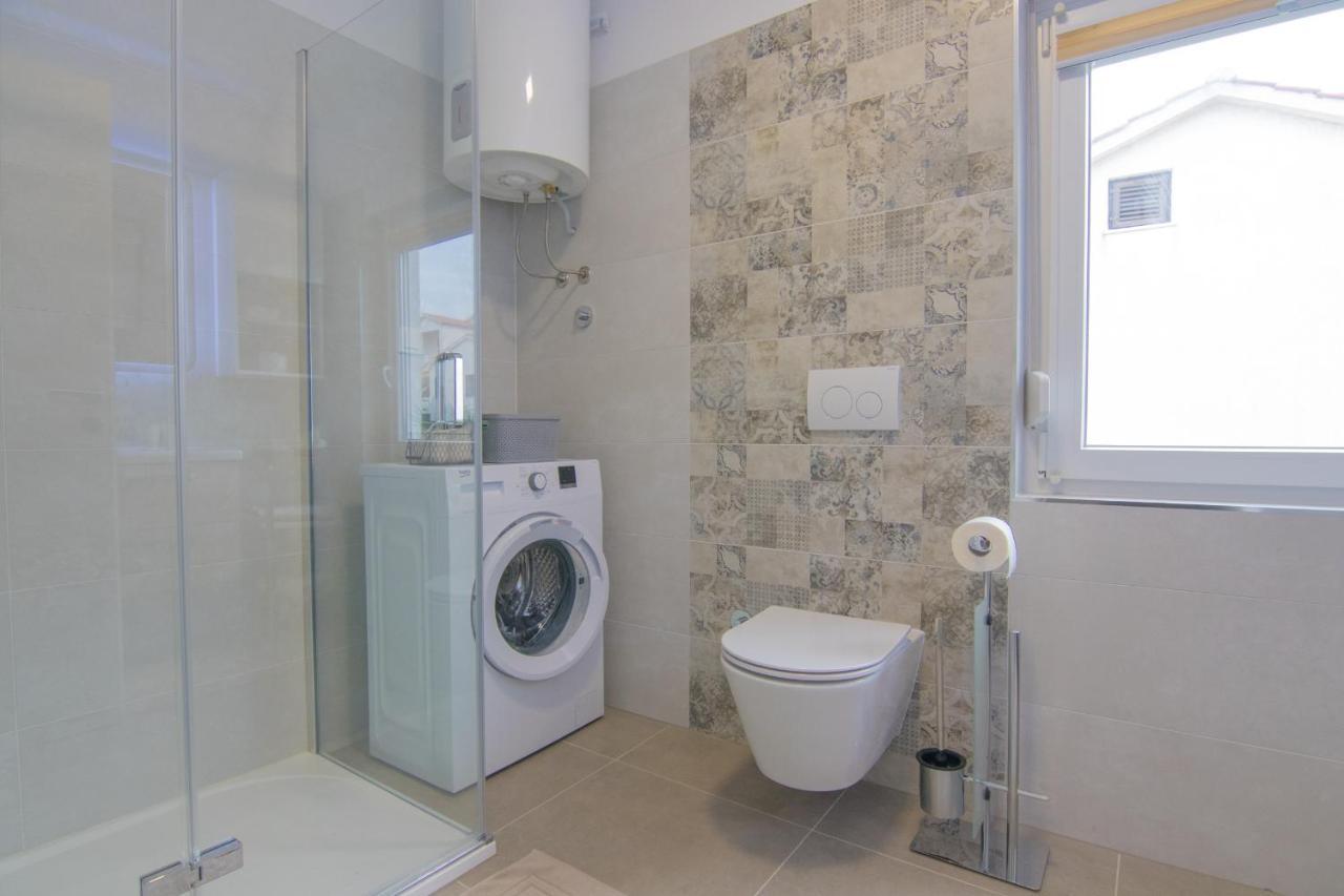 Apartment Neda Крк Экстерьер фото